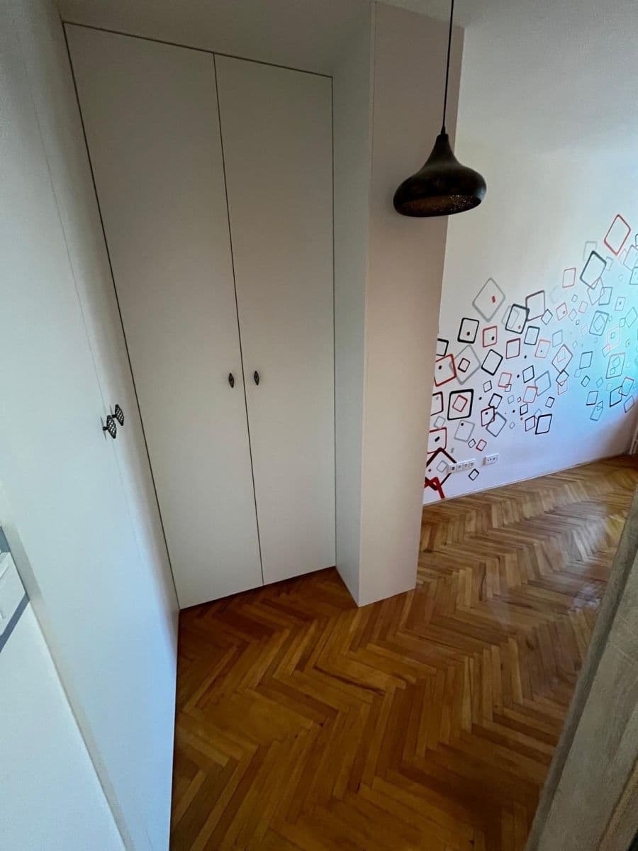 Pronájem bytu 3+1 64 m², Něvská, Praha, Praha Pronájem bytu 3+1 64 m², Něvská, Praha, Praha