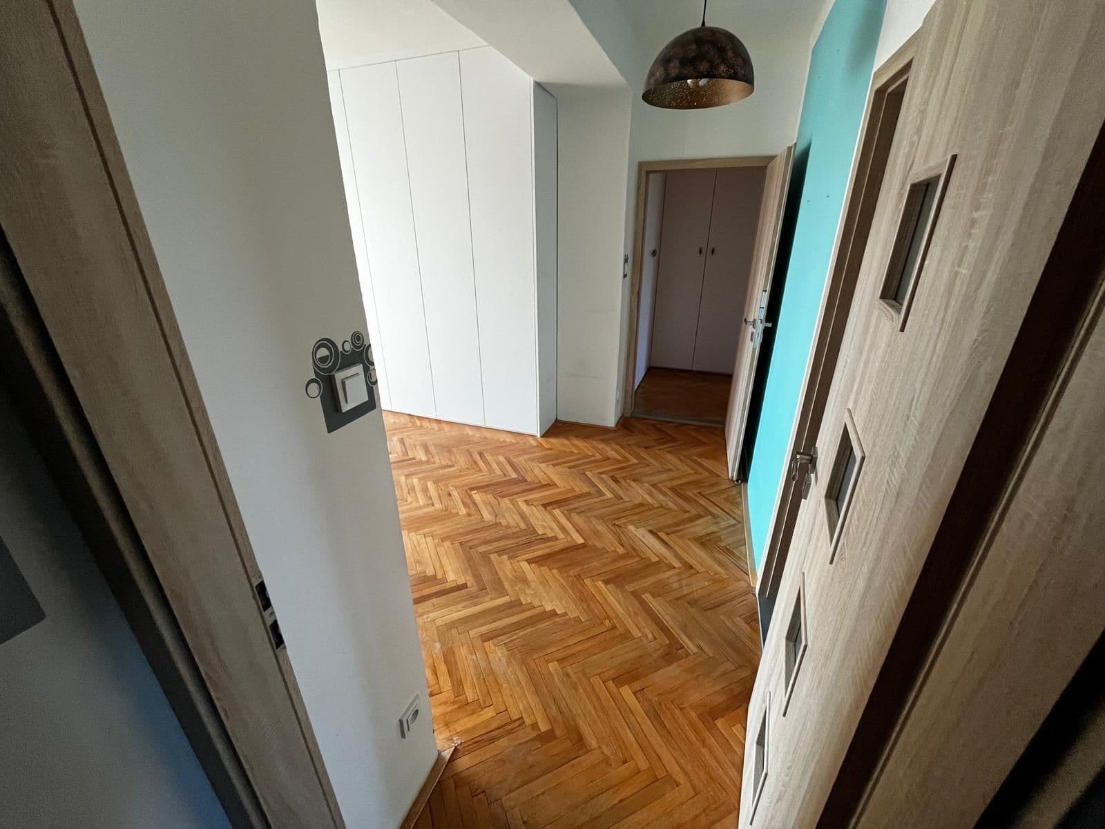 Pronájem bytu 3+1 64 m², Něvská, Praha, Praha Pronájem bytu 3+1 64 m², Něvská, Praha, Praha