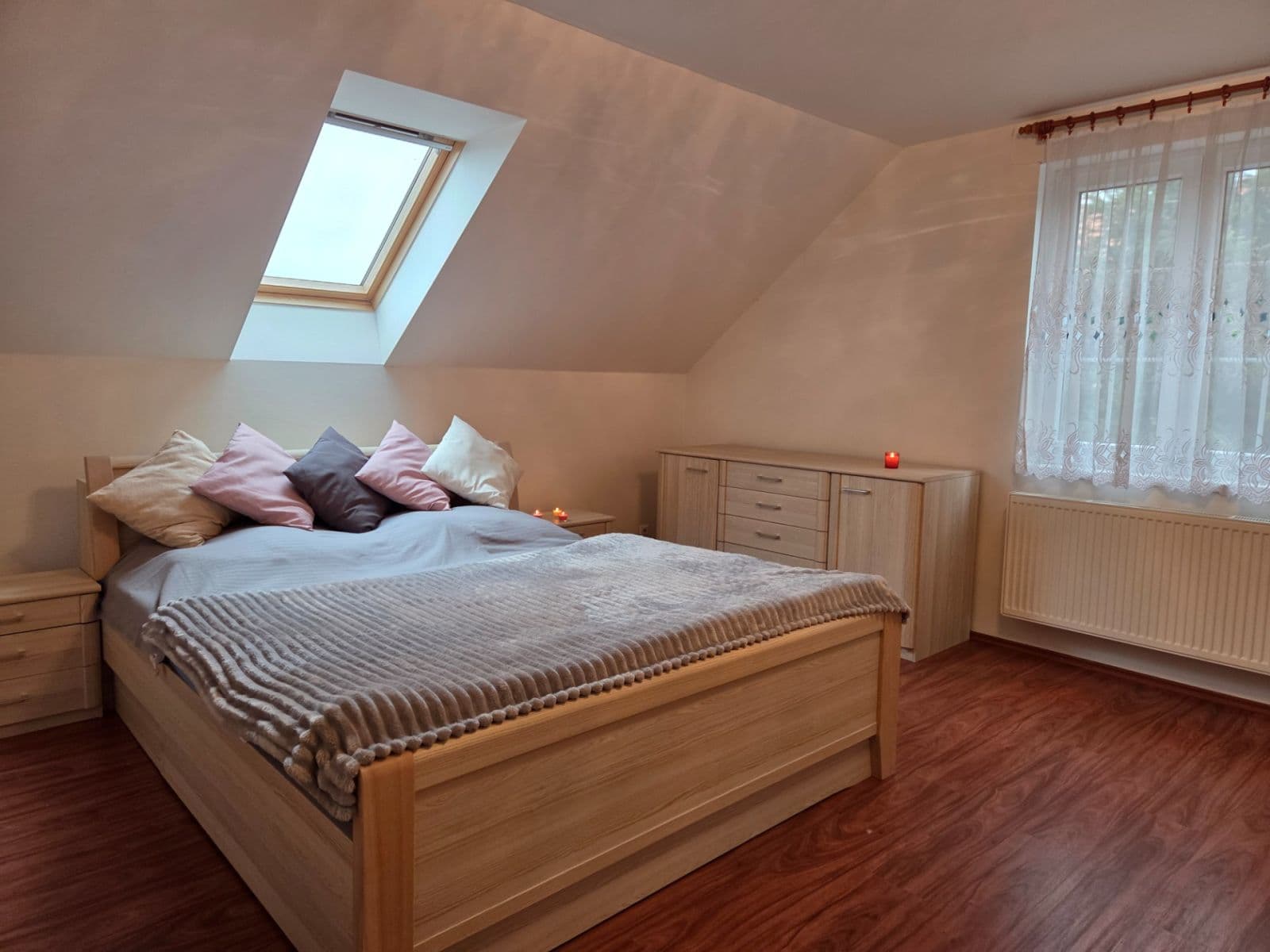 Prodej domu 250 m², pozemek 912 m², Na Libovínek, Bašť, Středočeský kraj Prodej domu 250 m², pozemek 912 m², Na Libovínek, Bašť, Středočeský kraj