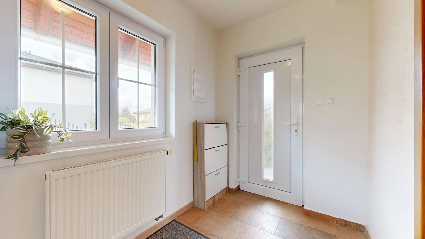 Prodej domu 225 m², pozemek 912 m², Na Libovínek, Bašť, Středočeský kraj Prodej domu 225 m², pozemek 912 m², Na Libovínek, Bašť, Středočeský kraj