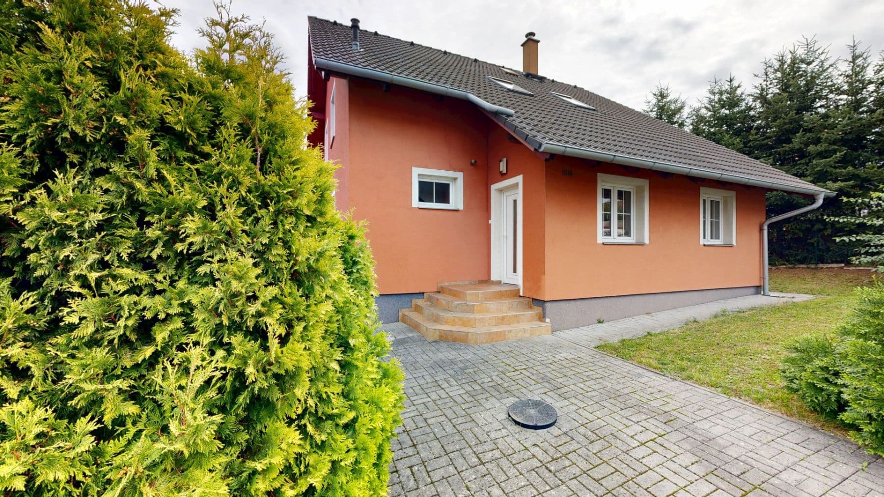Prodej domu 225 m², pozemek 912 m², Na Libovínek, Bašť, Středočeský kraj Prodej domu 225 m², pozemek 912 m², Na Libovínek, Bašť, Středočeský kraj