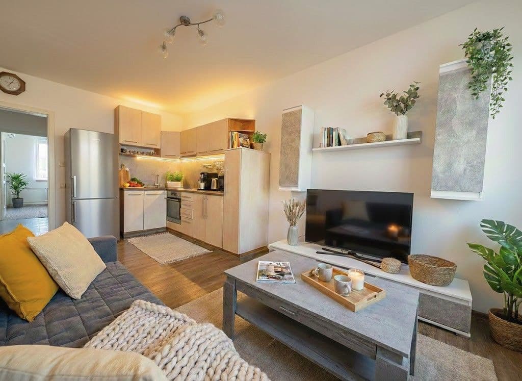 Pronájem bytu 3+kk 50 m², Luštěnice, Středočeský kraj Pronájem bytu 3+kk 50 m², Luštěnice, Středočeský kraj