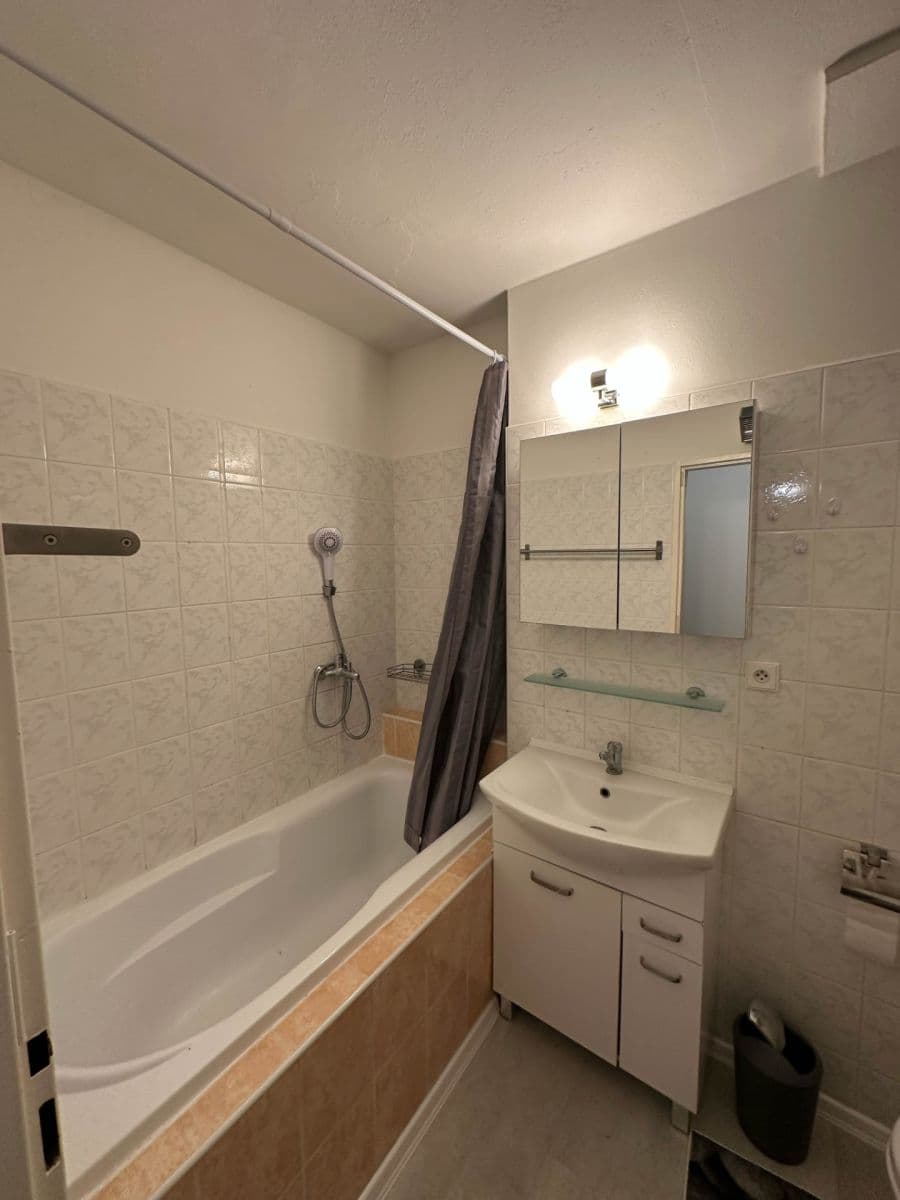 Pronájem bytu 3+kk 50 m², Luštěnice, Středočeský kraj Pronájem bytu 3+kk 50 m², Luštěnice, Středočeský kraj