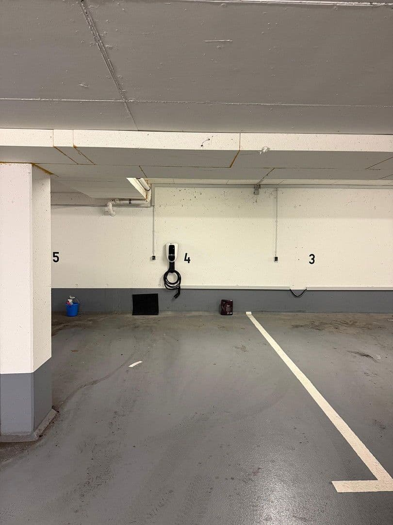 Pronájem bytu 3+1 79 m², Albert-Bezner-Strasse 4, Gemmrigheim, Bádensko-Württembersko Pronájem bytu 3+1 79 m², Albert-Bezner-Strasse 4, Gemmrigheim, Bádensko-Württembersko