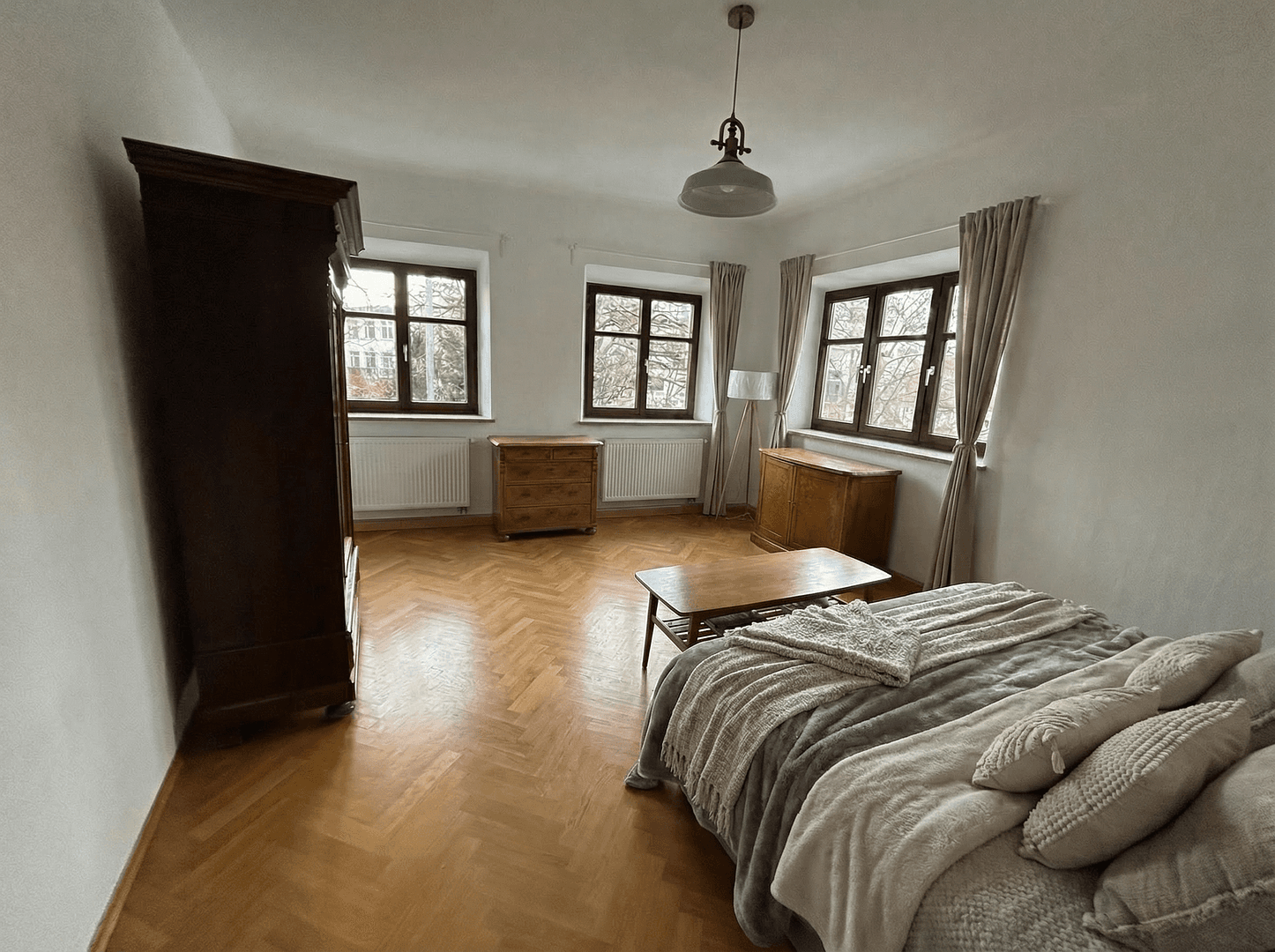 Pronájem bytu 1+1 200 m², Predigerberg 14, Augsburg, Bavorsko Pronájem bytu 1+1 200 m², Predigerberg 14, Augsburg, Bavorsko