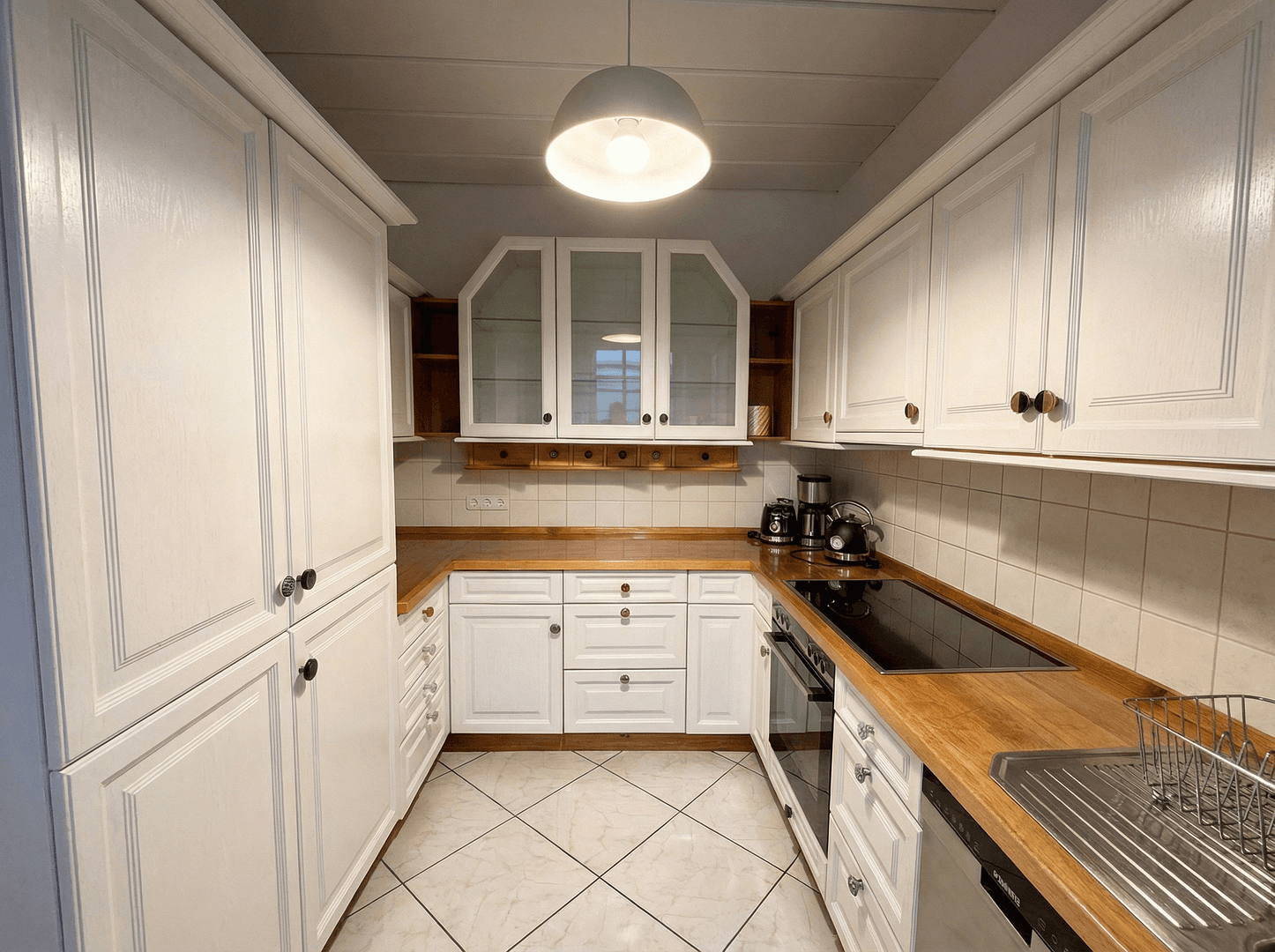 Pronájem bytu 1+1 200 m², Predigerberg 14, Augsburg, Bavorsko Pronájem bytu 1+1 200 m², Predigerberg 14, Augsburg, Bavorsko