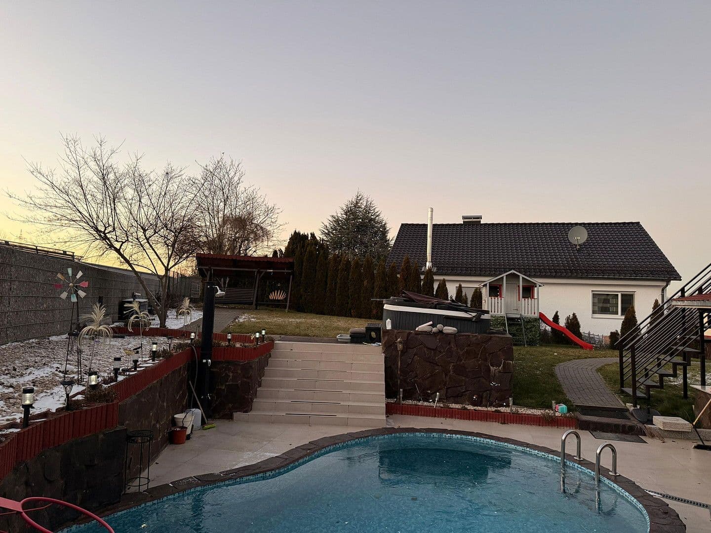 Prodej domu 387 m², pozemek 899 m², Rießstraße 20, BW, Magstadt, Bádensko-Württembersko Prodej domu 387 m², pozemek 899 m², Rießstraße 20, BW, Magstadt, Bádensko-Württembersko