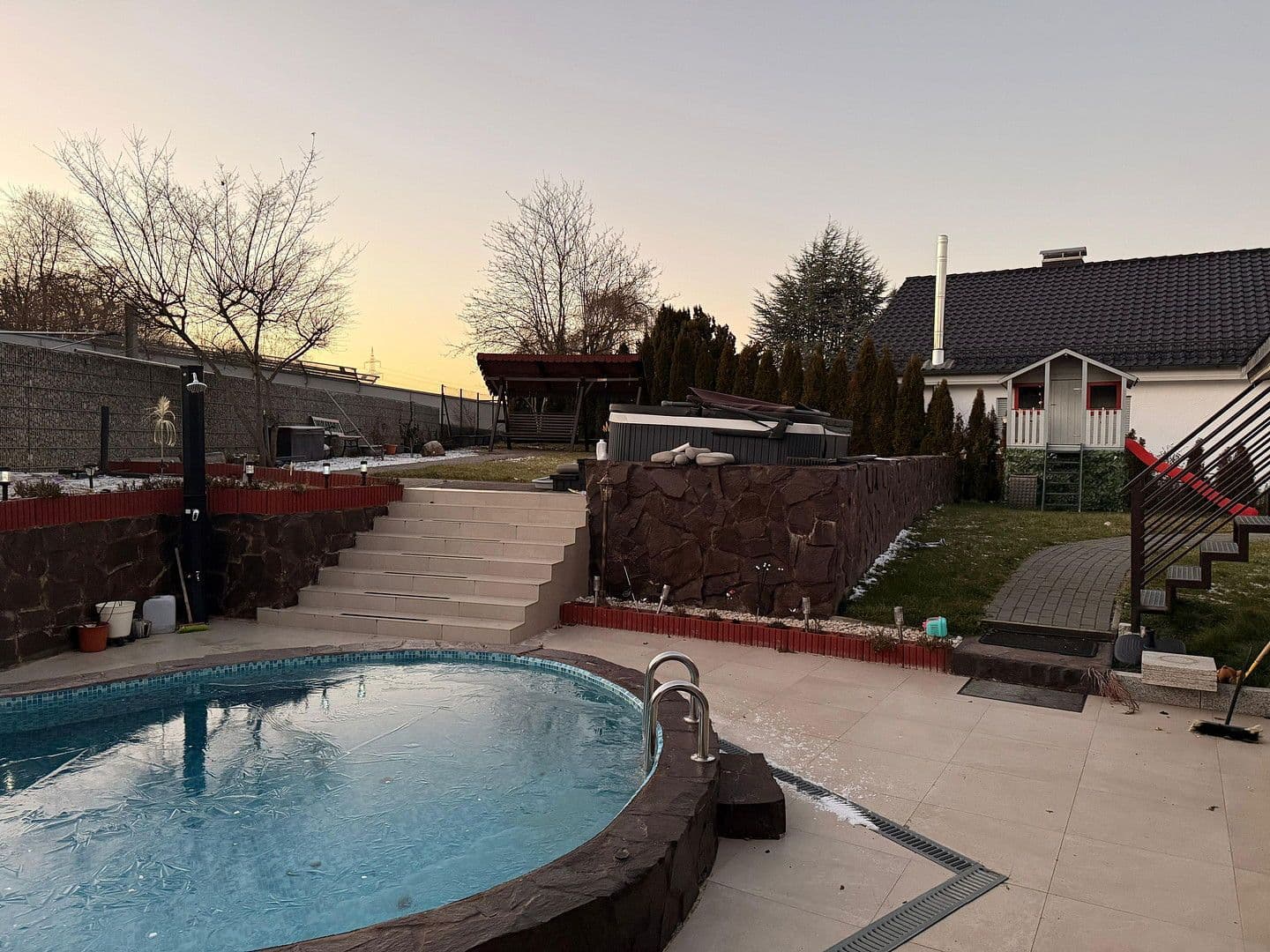 Prodej domu 387 m², pozemek 899 m², Rießstraße 20, BW, Magstadt, Bádensko-Württembersko Prodej domu 387 m², pozemek 899 m², Rießstraße 20, BW, Magstadt, Bádensko-Württembersko