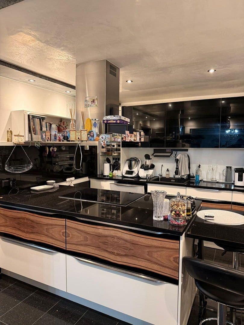 Prodej domu 387 m², pozemek 899 m², Rießstraße 20, BW, Magstadt, Bádensko-Württembersko Prodej domu 387 m², pozemek 899 m², Rießstraße 20, BW, Magstadt, Bádensko-Württembersko