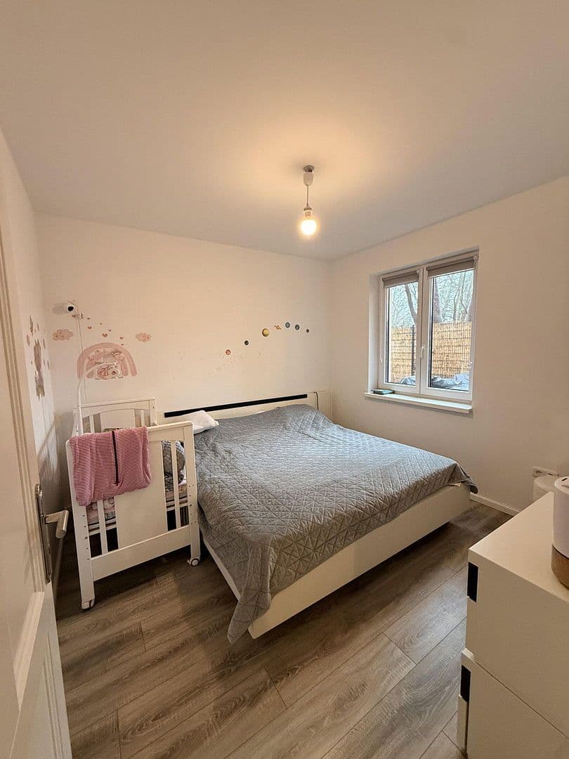 Pronájem bytu 3+1 70 m², Wannseestr., Stahnsdorf, Braniborsko Pronájem bytu 3+1 70 m², Wannseestr., Stahnsdorf, Braniborsko