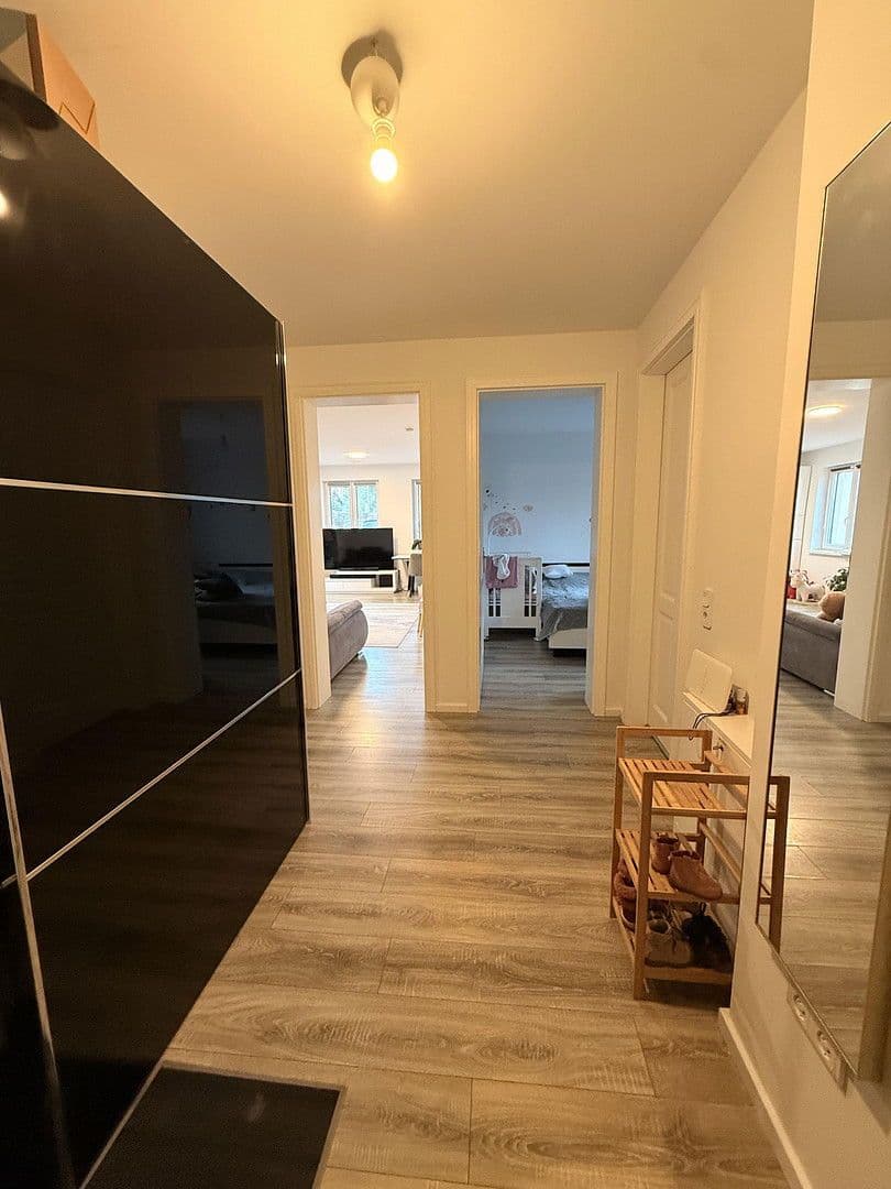 Pronájem bytu 3+1 70 m², Wannseestr., Stahnsdorf, Braniborsko Pronájem bytu 3+1 70 m², Wannseestr., Stahnsdorf, Braniborsko