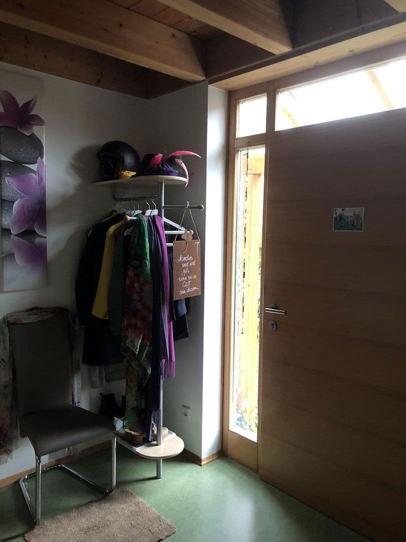 Prodej domu 128 m², pozemek 576 m², Frensdorf, Bavorsko Prodej domu 128 m², pozemek 576 m², Frensdorf, Bavorsko