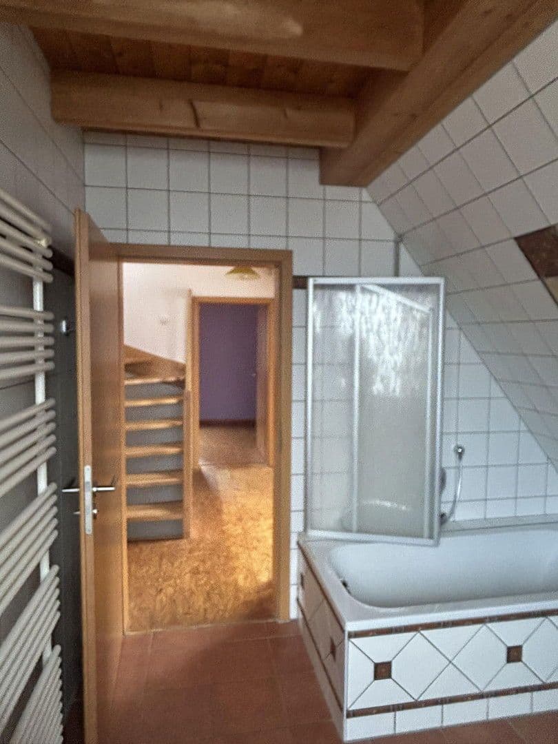 Prodej domu 128 m², pozemek 576 m², Frensdorf, Bavorsko Prodej domu 128 m², pozemek 576 m², Frensdorf, Bavorsko