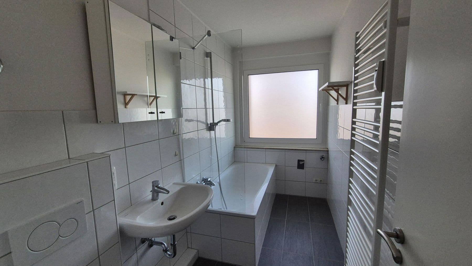 Pronájem bytu 3+1 80 m², Osnabrück, Dolní Sasko Pronájem bytu 3+1 80 m², Osnabrück, Dolní Sasko