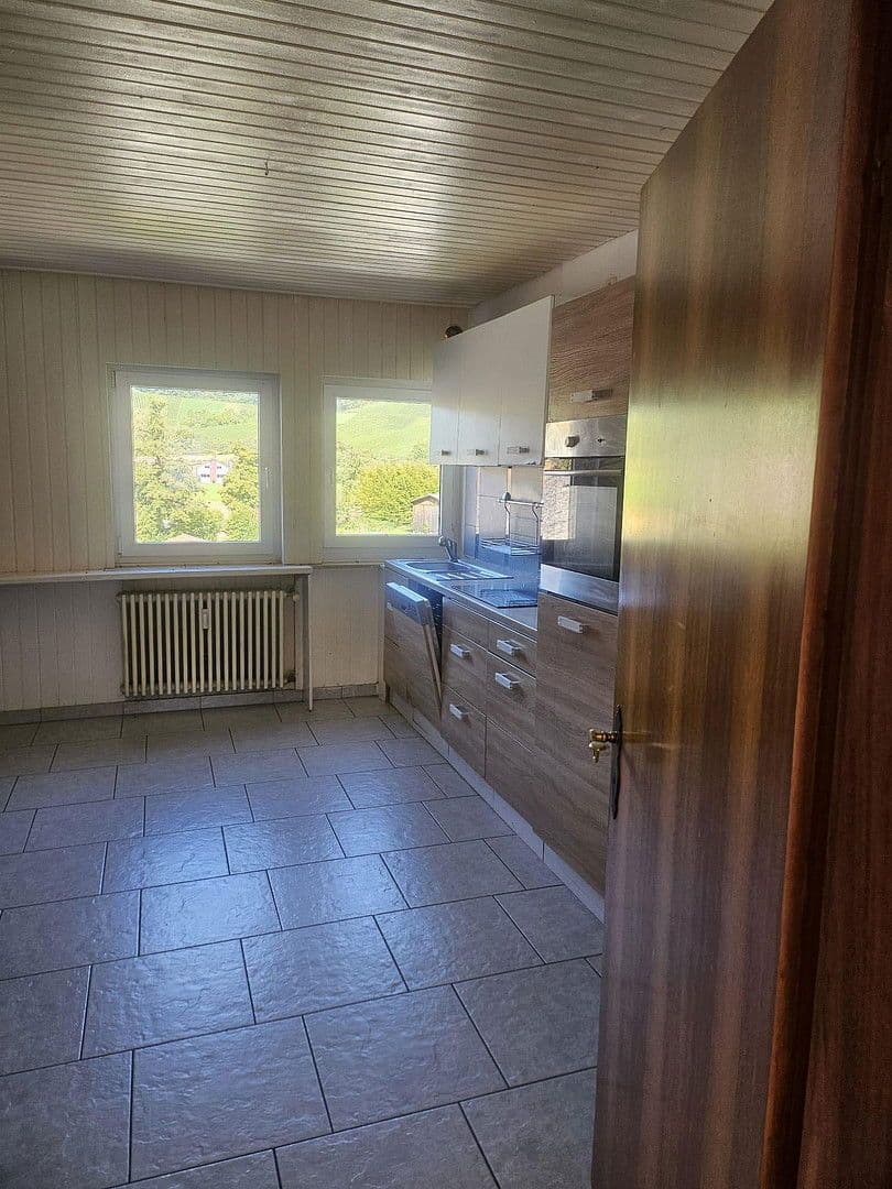 Prodej domu 252 m², pozemek 770 m², Heilbronner Str. 9/1, Eberstadt, Bádensko-Württembersko Prodej domu 252 m², pozemek 770 m², Heilbronner Str. 9/1, Eberstadt, Bádensko-Württembersko