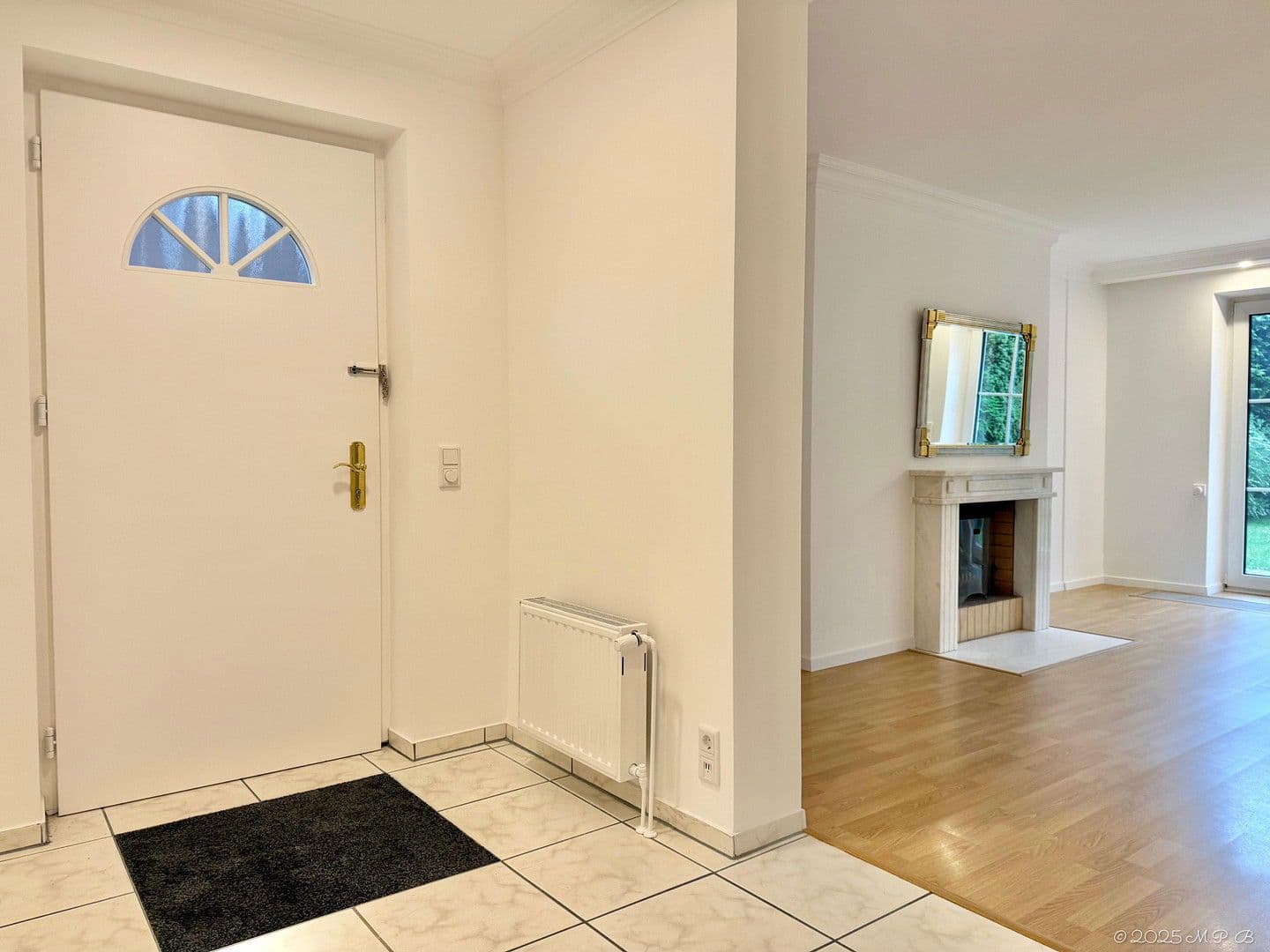 Prodej domu 213 m², pozemek 271 m², Rheinbrohler Weg 39, Düsseldorf, Severní Porýní-Vestfálsko Prodej domu 213 m², pozemek 271 m², Rheinbrohler Weg 39, Düsseldorf, Severní Porýní-Vestfálsko