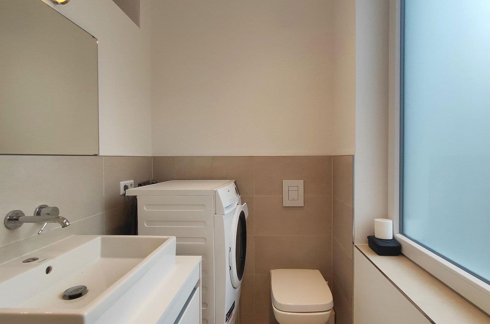 Pronájem bytu 4+1 137 m², Westfälische Str. 54, Berlin, Berlín Pronájem bytu 4+1 137 m², Westfälische Str. 54, Berlin, Berlín