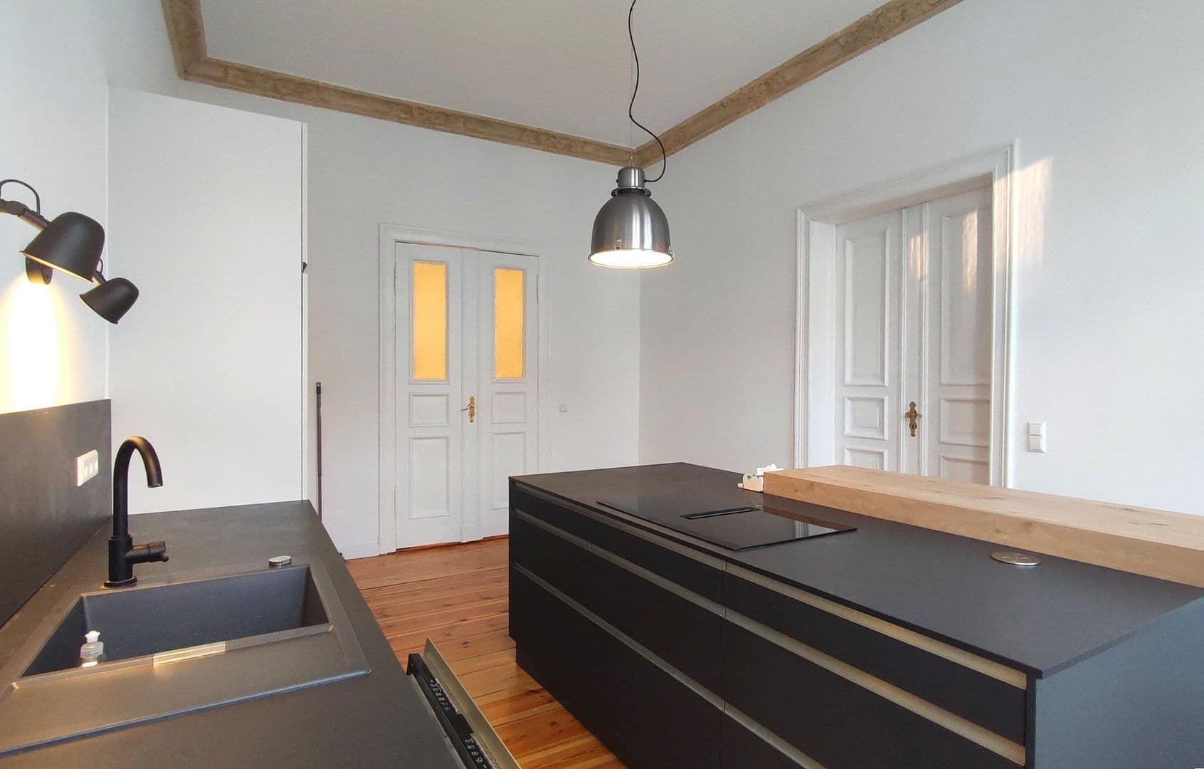 Pronájem bytu 4+1 137 m², Westfälische Str. 54, Berlin, Berlín Pronájem bytu 4+1 137 m², Westfälische Str. 54, Berlin, Berlín