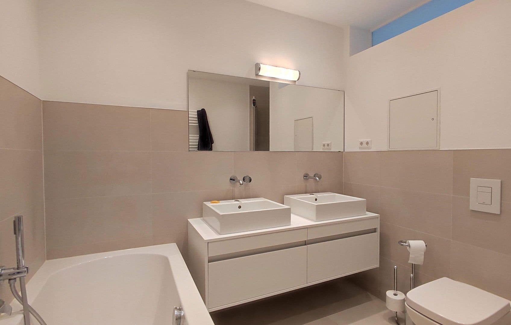 Pronájem bytu 4+1 137 m², Westfälische Str. 54, Berlin, Berlín Pronájem bytu 4+1 137 m², Westfälische Str. 54, Berlin, Berlín