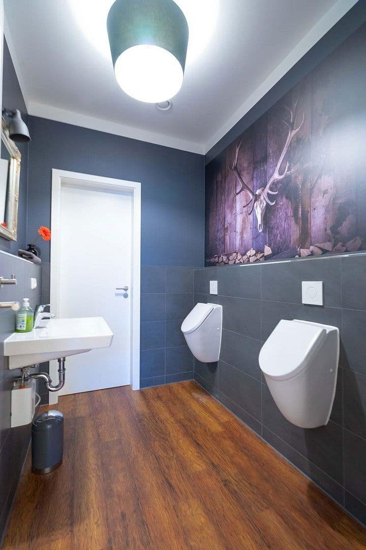 Prodej domu 165 m², pozemek 897 m², Lüneburger Landstraße 3, Garlstorf, Dolní Sasko Prodej domu 165 m², pozemek 897 m², Lüneburger Landstraße 3, Garlstorf, Dolní Sasko