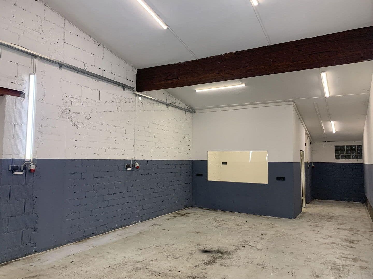 Pronájem nebytového prostoru 124 m², Reismühlenweg 16, Uhldingen-Mühlhofen, Bádensko-Württembersko Pronájem nebytového prostoru 124 m², Reismühlenweg 16, Uhldingen-Mühlhofen, Bádensko-Württembersko