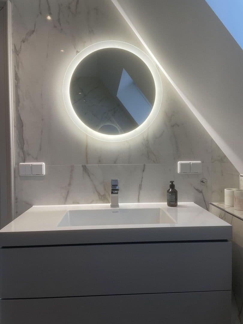 Pronájem bytu 2+1 67 m², Havelberger Straße 1, Berlin, Berlín Pronájem bytu 2+1 67 m², Havelberger Straße 1, Berlin, Berlín