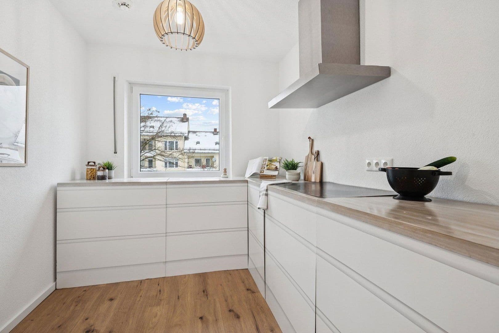 Prodej bytu 3+1 86 m², Hessingstraße 8, Königsbrunn, Bavorsko Prodej bytu 3+1 86 m², Hessingstraße 8, Königsbrunn, Bavorsko