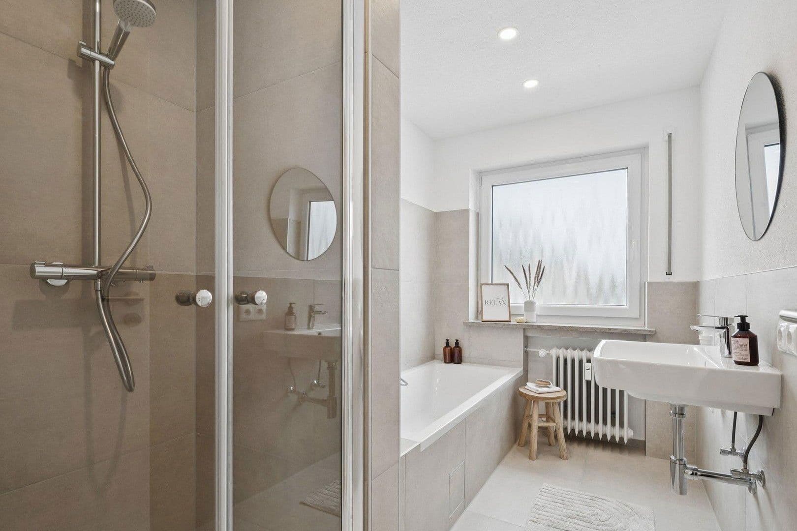 Prodej bytu 3+1 86 m², Hessingstraße 8, Königsbrunn, Bavorsko Prodej bytu 3+1 86 m², Hessingstraße 8, Königsbrunn, Bavorsko