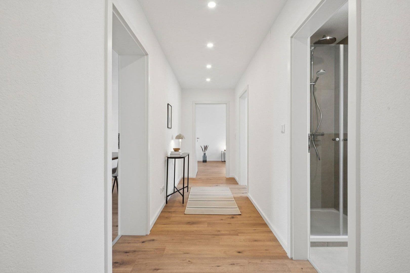 Prodej bytu 3+1 86 m², Hessingstraße 8, Königsbrunn, Bavorsko Prodej bytu 3+1 86 m², Hessingstraße 8, Königsbrunn, Bavorsko