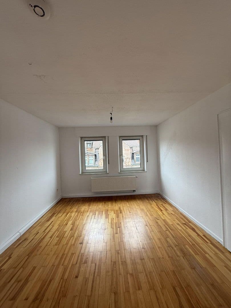 Pronájem bytu 4+1 120 m², Bucher Straße 97, Nürnberg, Bavorsko Pronájem bytu 4+1 120 m², Bucher Straße 97, Nürnberg, Bavorsko