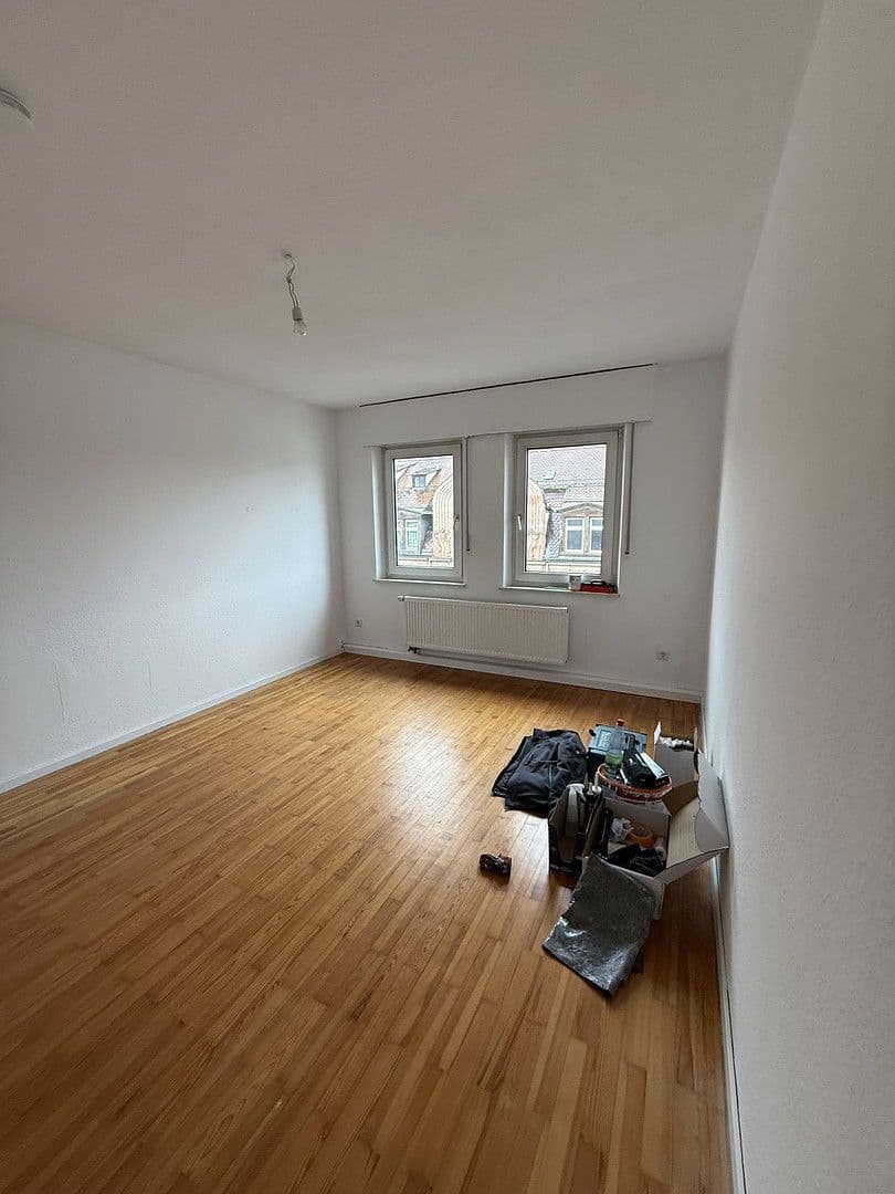 Pronájem bytu 4+1 120 m², Bucher Straße 97, Nürnberg, Bavorsko Pronájem bytu 4+1 120 m², Bucher Straße 97, Nürnberg, Bavorsko