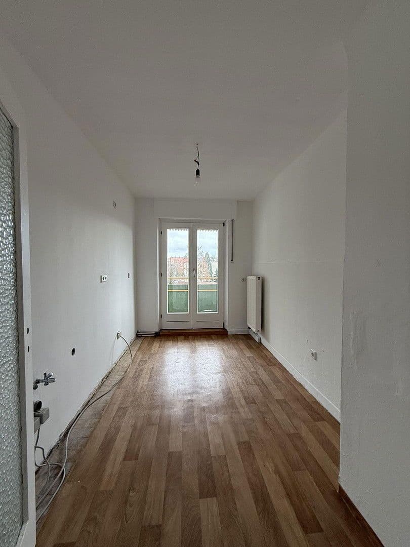 Pronájem bytu 4+1 120 m², Bucher Straße 97, Nürnberg, Bavorsko Pronájem bytu 4+1 120 m², Bucher Straße 97, Nürnberg, Bavorsko