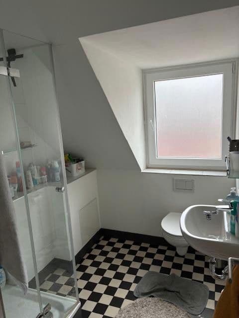 Pronájem domu 135 m², pozemek 90 m², Köln, Severní Porýní-Vestfálsko Pronájem domu 135 m², pozemek 90 m², Köln, Severní Porýní-Vestfálsko