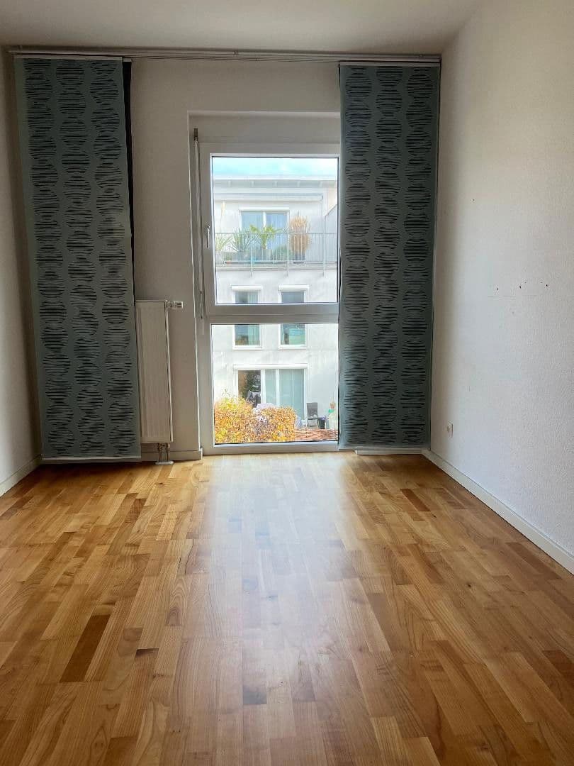 Prodej domu 140 m², pozemek 165 m², Shenzhen Str., Nürnberg, Bavorsko Prodej domu 140 m², pozemek 165 m², Shenzhen Str., Nürnberg, Bavorsko