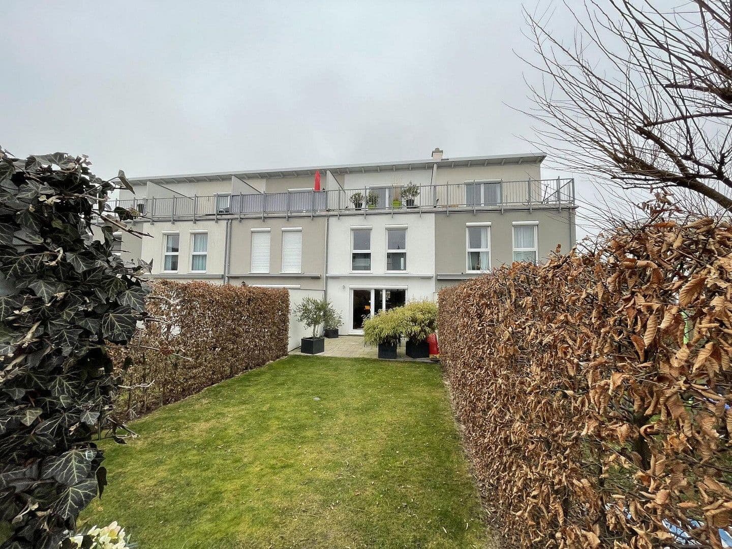 Prodej domu 140 m², pozemek 165 m², Shenzhen Str., Nürnberg, Bavorsko Prodej domu 140 m², pozemek 165 m², Shenzhen Str., Nürnberg, Bavorsko