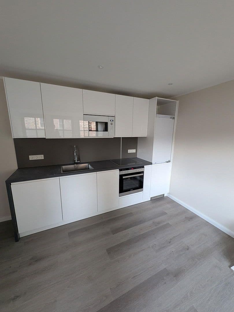 Pronájem bytu 3+1 50 m², Schmidtstraße 8, Rüdesheim am Rhein, Hessen Pronájem bytu 3+1 50 m², Schmidtstraße 8, Rüdesheim am Rhein, Hessen