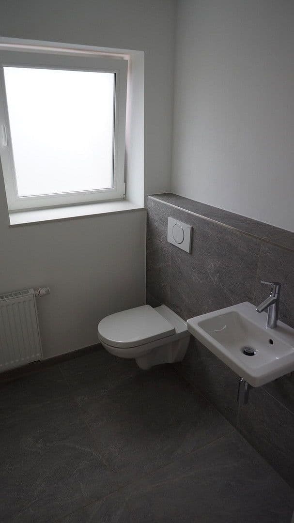 Prodej domu 313 m², pozemek 547 m², Glück-Auf-Str. 3, Wilnsdorf, Severní Porýní-Vestfálsko Prodej domu 313 m², pozemek 547 m², Glück-Auf-Str. 3, Wilnsdorf, Severní Porýní-Vestfálsko