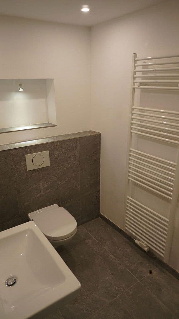 Prodej domu 313 m², pozemek 547 m², Glück-Auf-Str. 3, Wilnsdorf, Severní Porýní-Vestfálsko Prodej domu 313 m², pozemek 547 m², Glück-Auf-Str. 3, Wilnsdorf, Severní Porýní-Vestfálsko