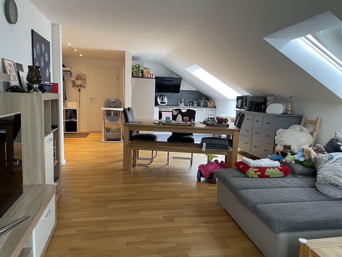 Prodej domu 313 m², pozemek 547 m², Glück-Auf-Str. 3, Wilnsdorf, Severní Porýní-Vestfálsko Prodej domu 313 m², pozemek 547 m², Glück-Auf-Str. 3, Wilnsdorf, Severní Porýní-Vestfálsko