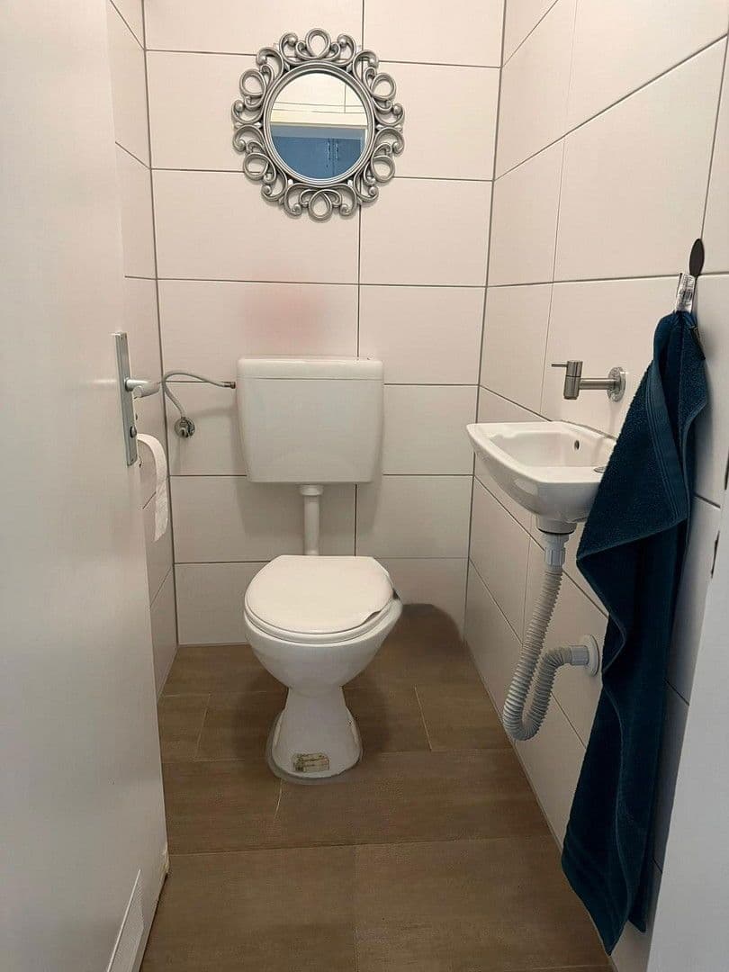 Pronájem bytu 4+1 121 m², Berliner Platz 8, Sindelfingen, Bádensko-Württembersko Pronájem bytu 4+1 121 m², Berliner Platz 8, Sindelfingen, Bádensko-Württembersko