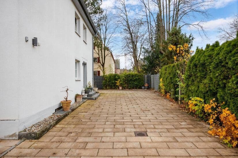 Prodej domu 277 m², pozemek 542 m², München, Bavorsko Prodej domu 277 m², pozemek 542 m², München, Bavorsko