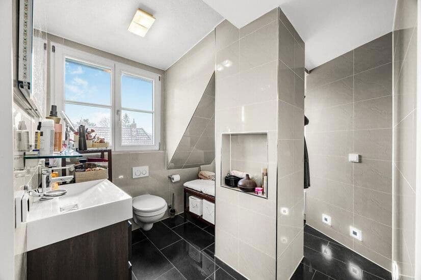 Prodej domu 277 m², pozemek 542 m², München, Bavorsko Prodej domu 277 m², pozemek 542 m², München, Bavorsko