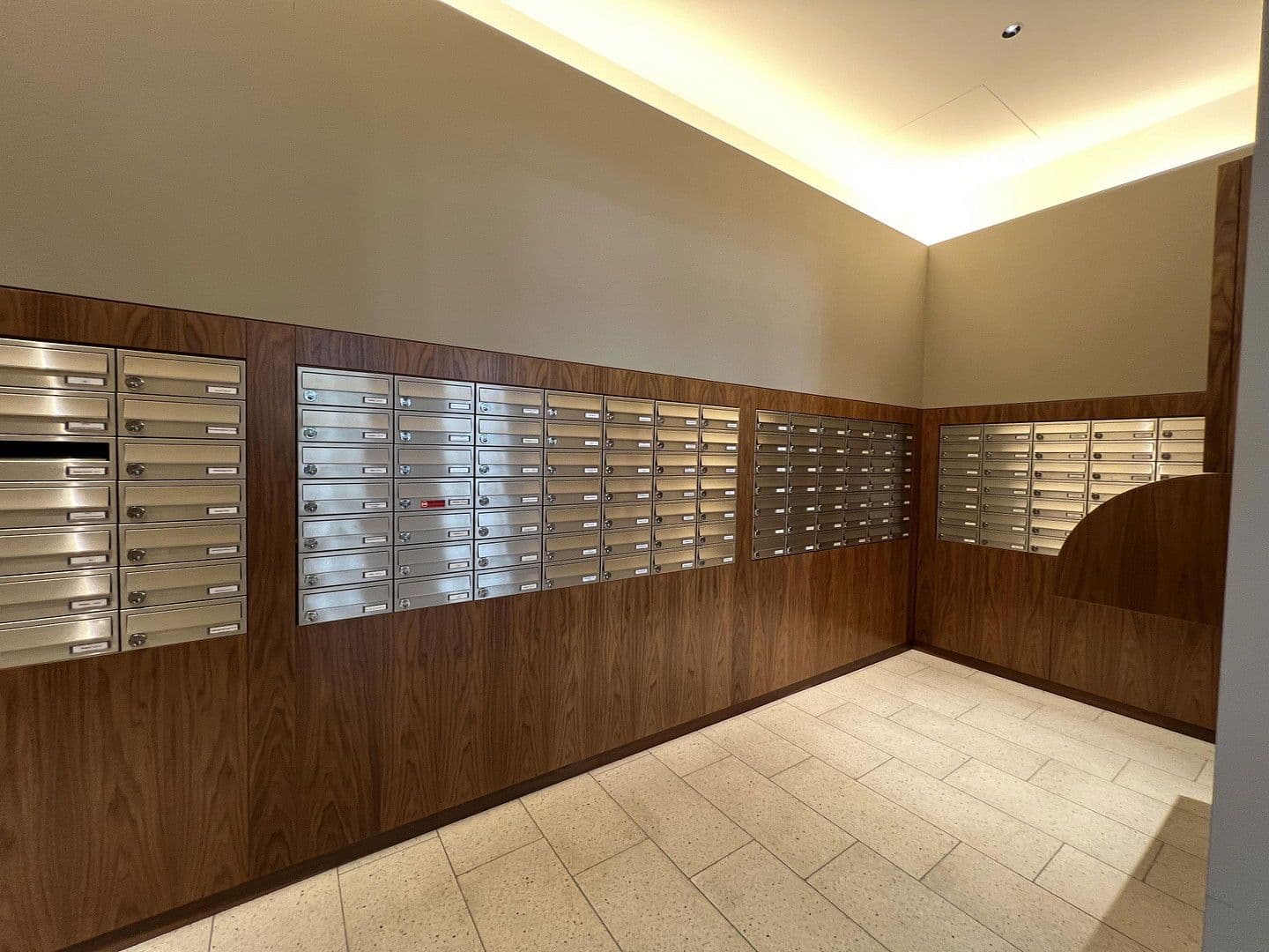 Pronájem bytu 2+1 57 m², Mühlenstrasse 20, Berlin, Berlín Pronájem bytu 2+1 57 m², Mühlenstrasse 20, Berlin, Berlín