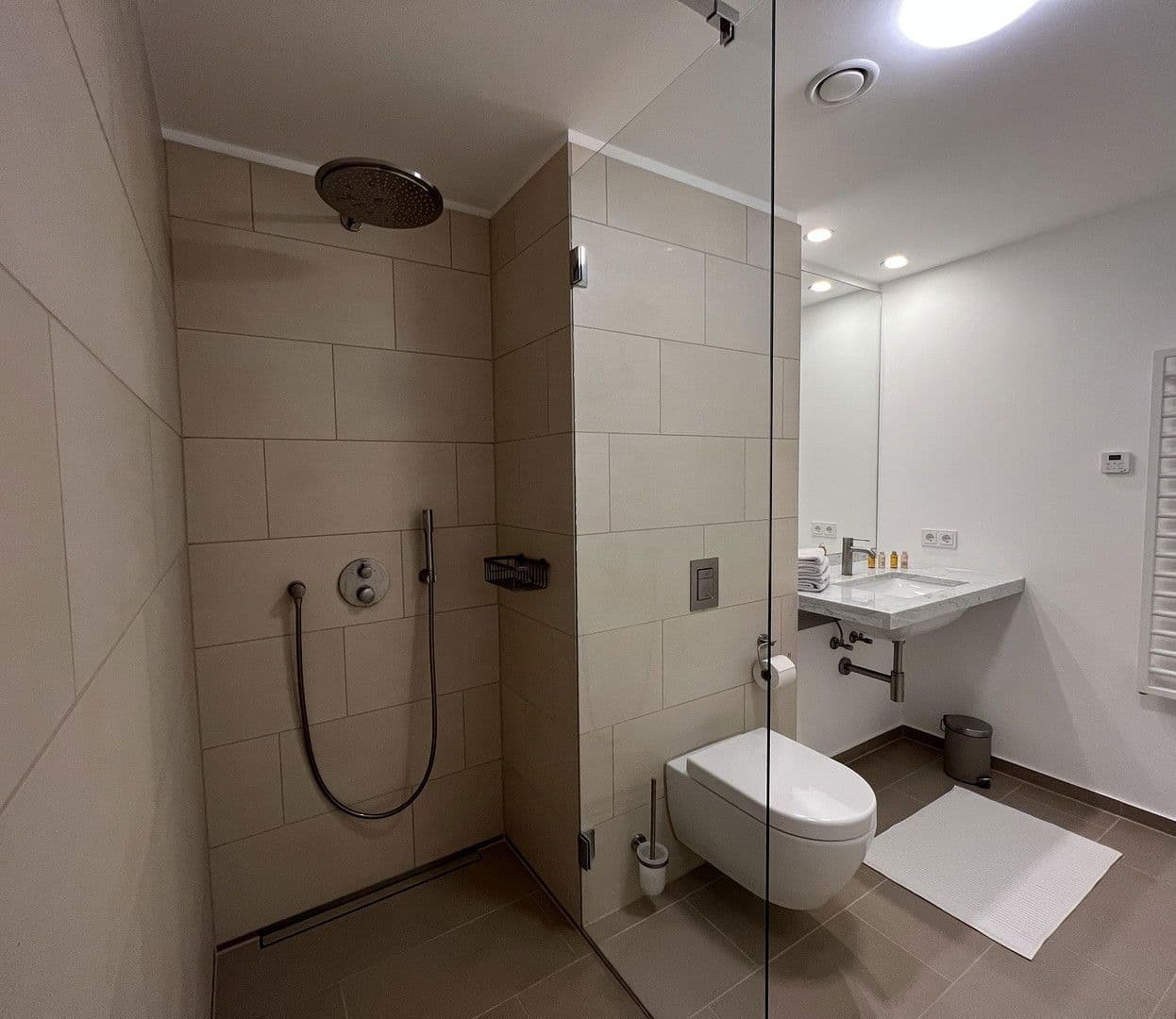 Pronájem bytu 2+1 57 m², Mühlenstrasse 20, Berlin, Berlín Pronájem bytu 2+1 57 m², Mühlenstrasse 20, Berlin, Berlín