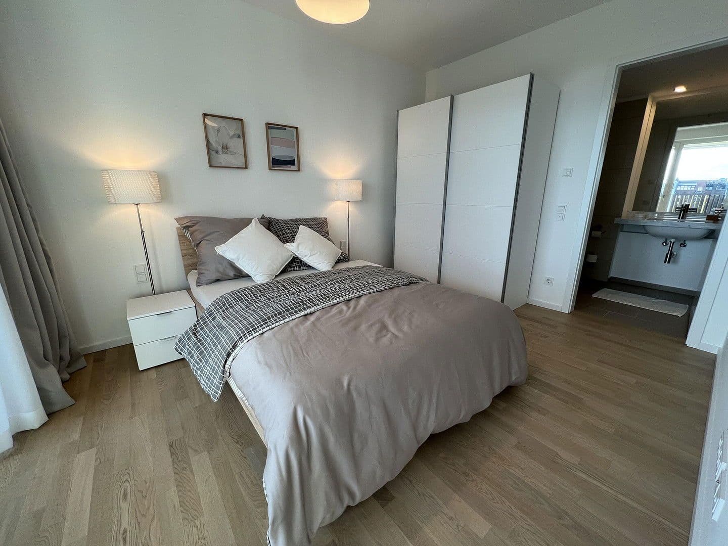 Pronájem bytu 2+1 57 m², Mühlenstrasse 20, Berlin, Berlín Pronájem bytu 2+1 57 m², Mühlenstrasse 20, Berlin, Berlín