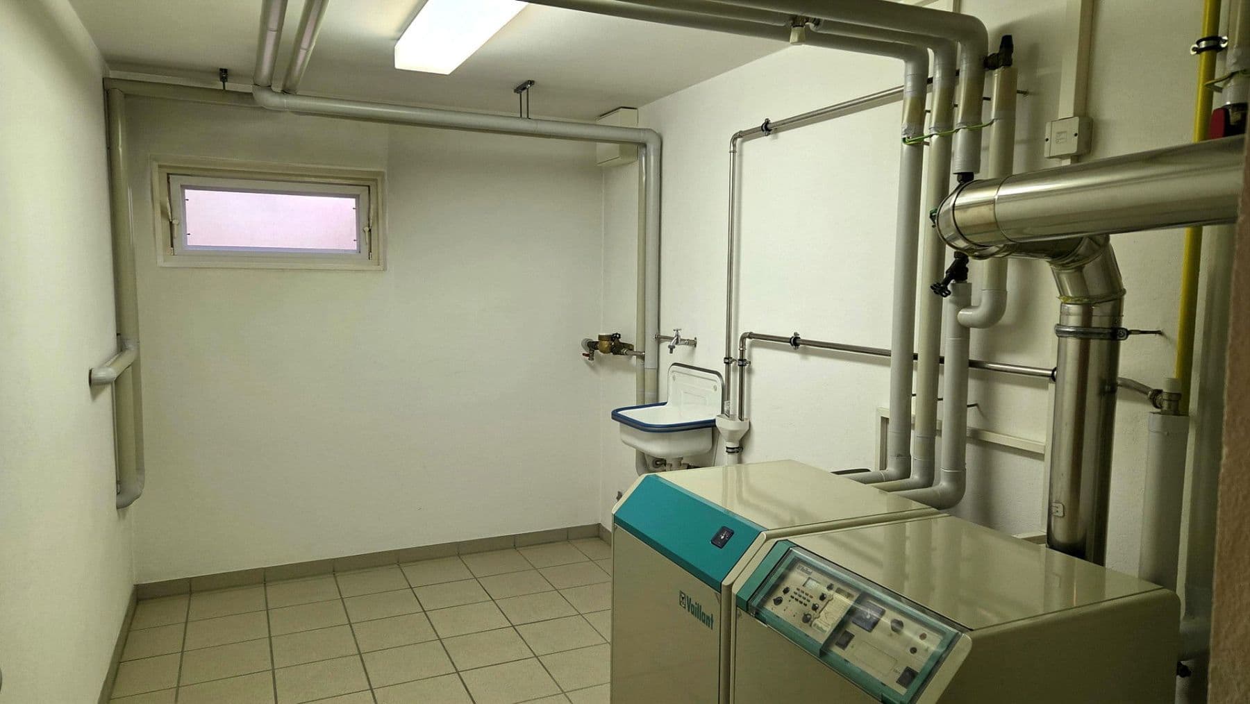 Prodej domu 162 m², pozemek 659 m², Roßtal, Bavorsko Prodej domu 162 m², pozemek 659 m², Roßtal, Bavorsko