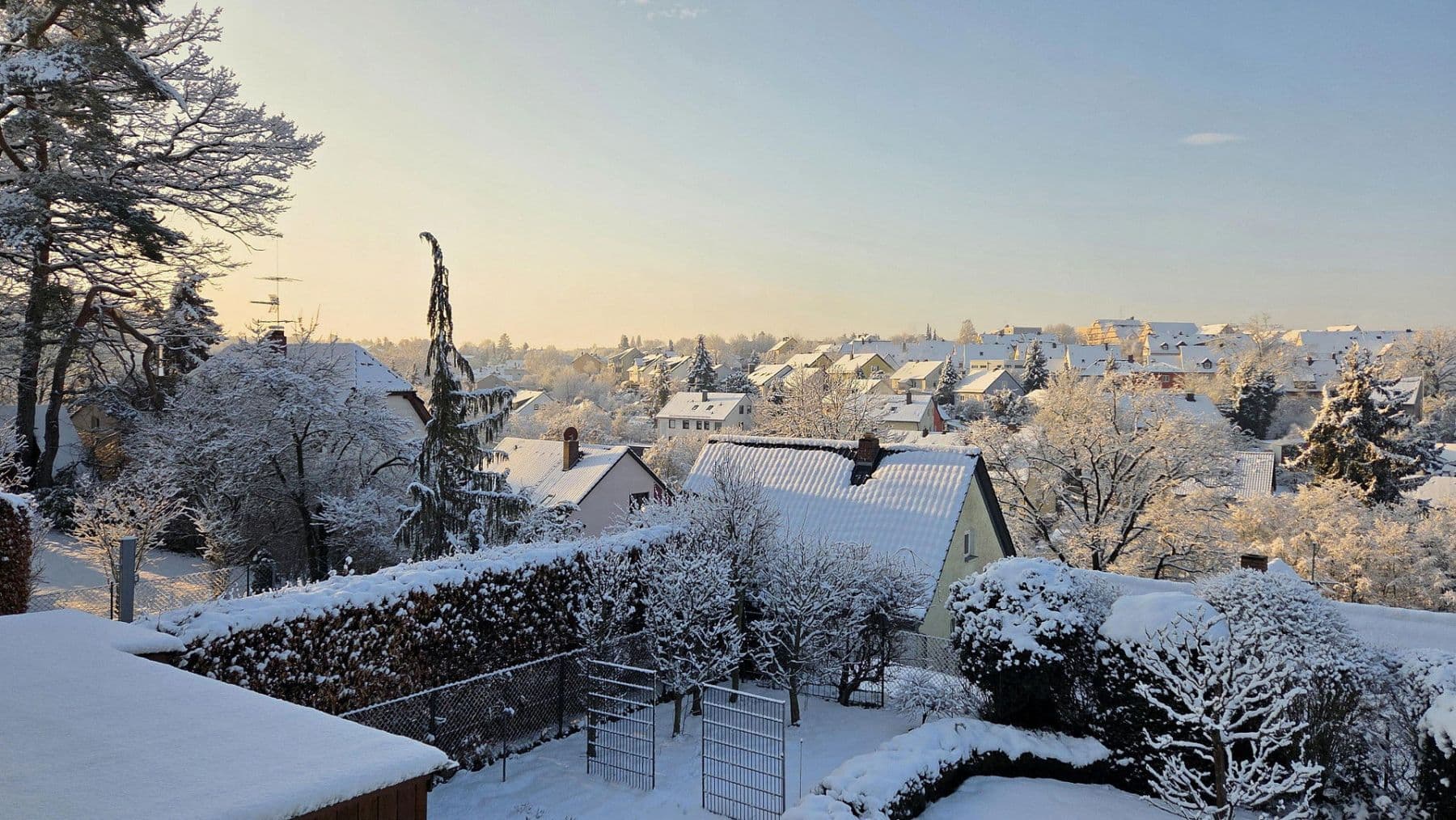 Prodej domu 162 m², pozemek 659 m², Roßtal, Bavorsko Prodej domu 162 m², pozemek 659 m², Roßtal, Bavorsko