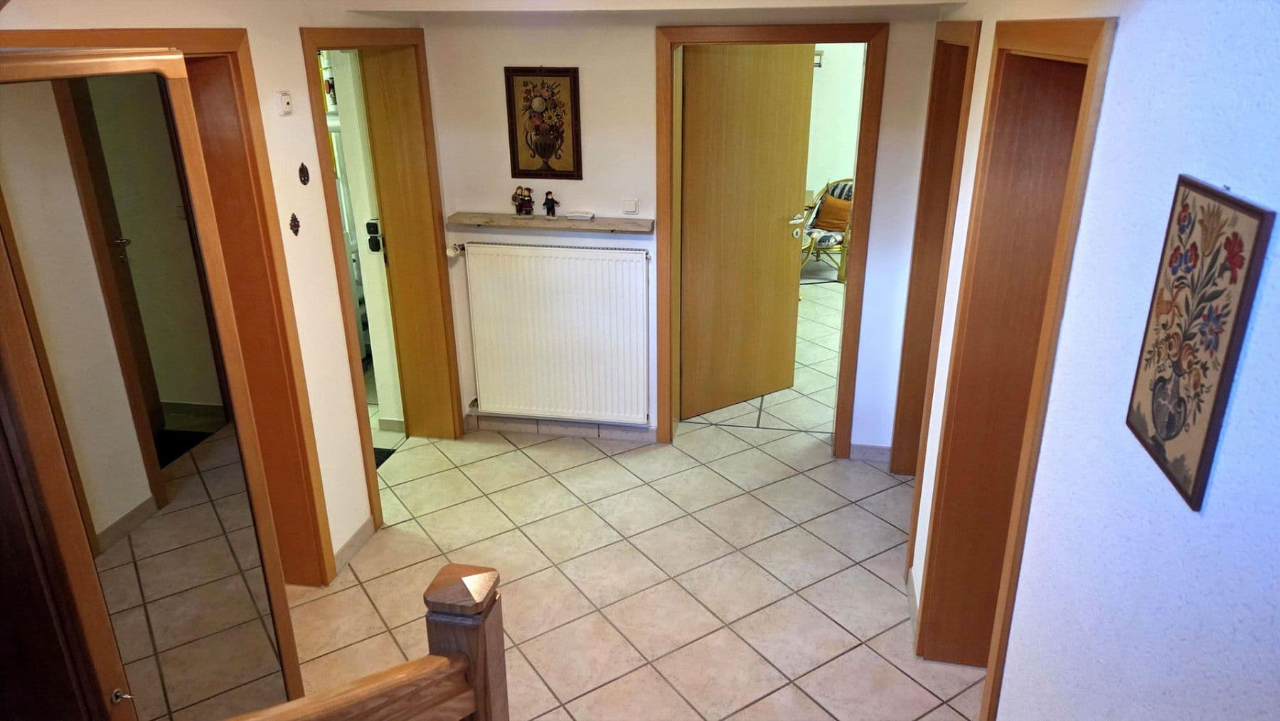 Prodej domu 162 m², pozemek 659 m², Roßtal, Bavorsko Prodej domu 162 m², pozemek 659 m², Roßtal, Bavorsko