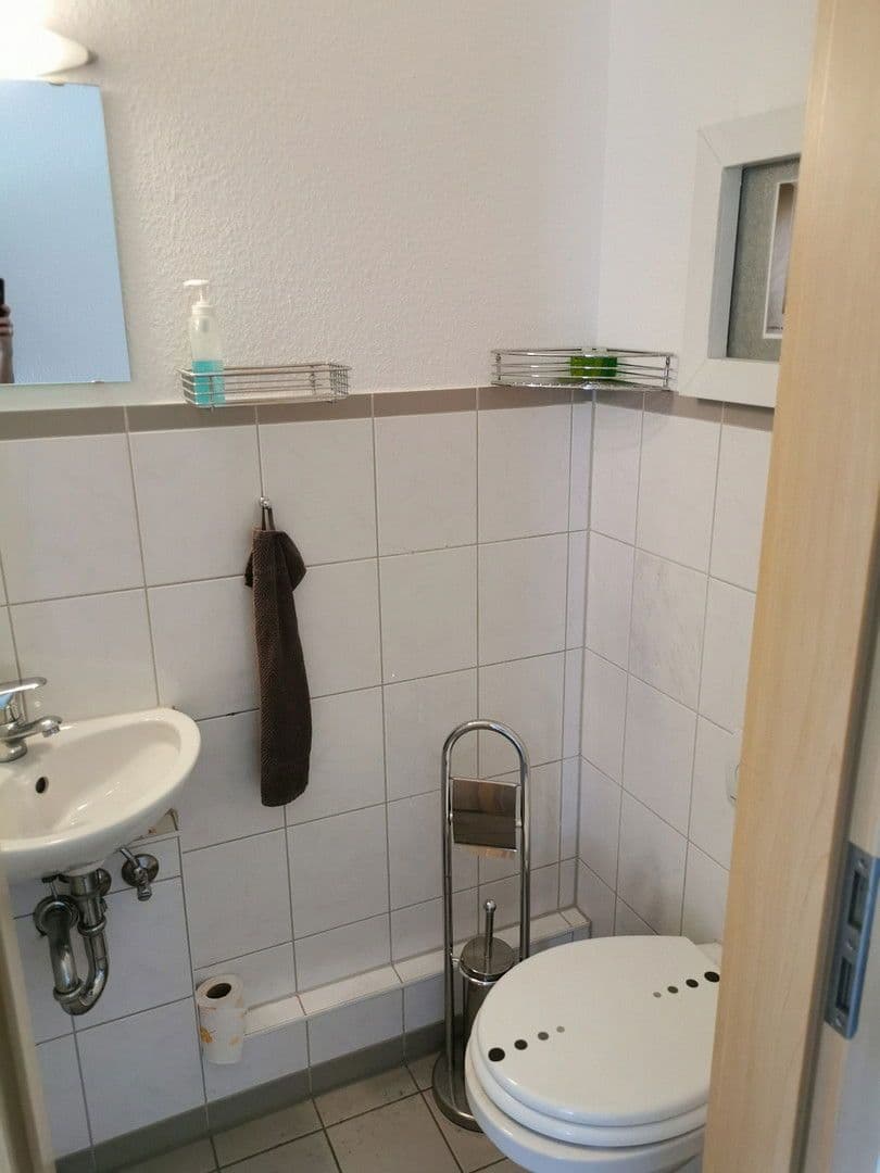 Pronájem bytu 2+kk 58 m², Schoellstr. 5, Stuttgart-Plieningen, Bádensko-Württembersko Pronájem bytu 2+kk 58 m², Schoellstr. 5, Stuttgart-Plieningen, Bádensko-Württembersko