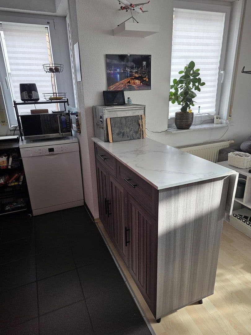 Pronájem bytu 2+kk 58 m², Schoellstr. 5, Stuttgart-Plieningen, Bádensko-Württembersko Pronájem bytu 2+kk 58 m², Schoellstr. 5, Stuttgart-Plieningen, Bádensko-Württembersko